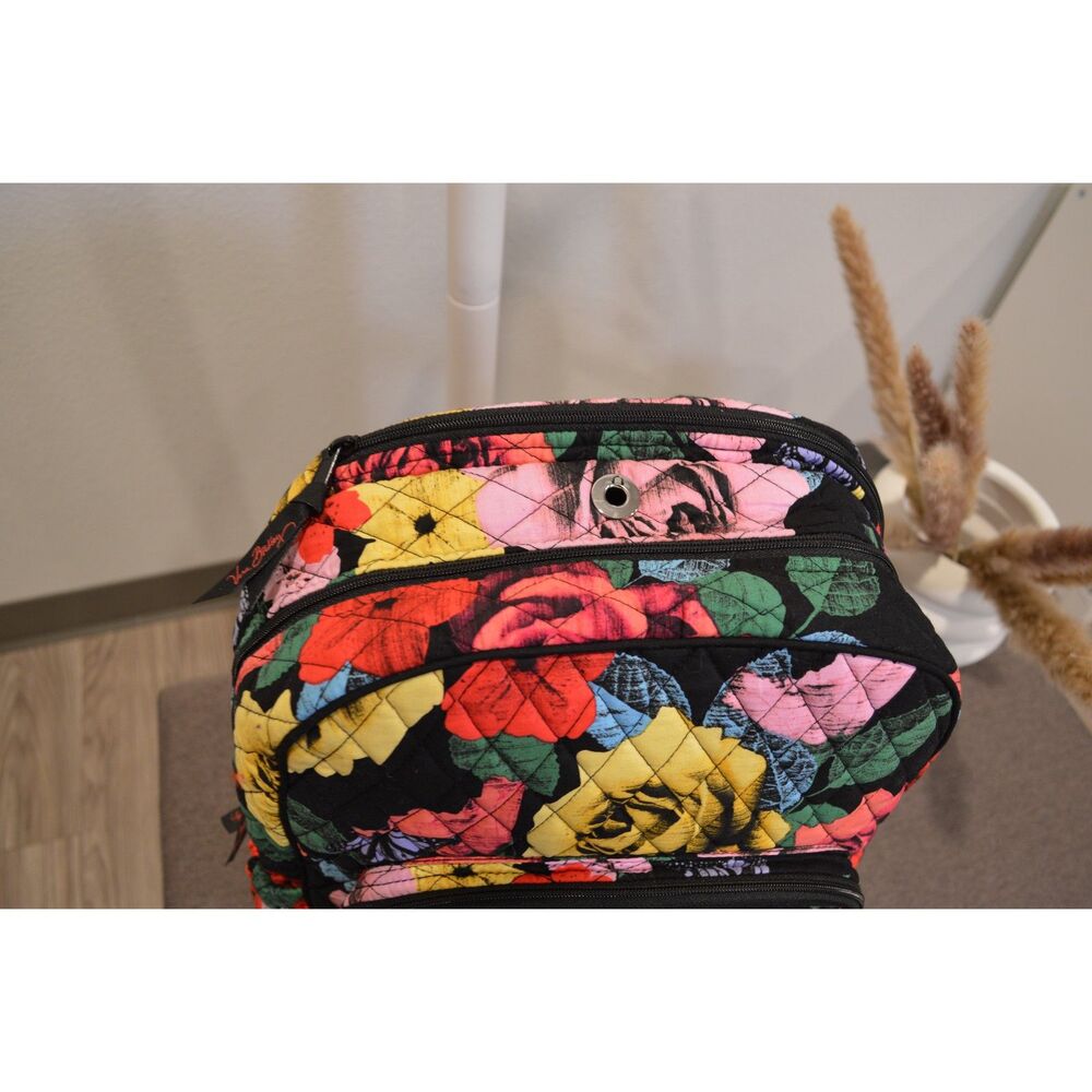 Vera Bradley NWT Women’s Floral Quilted Cotton Backpack Black Multi - Picture 5 of 9